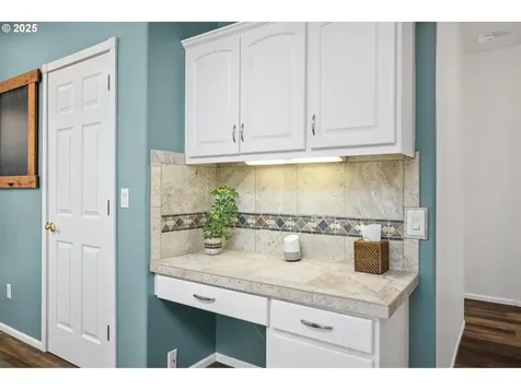 21944 NE Alton Street Fairview OR 97024