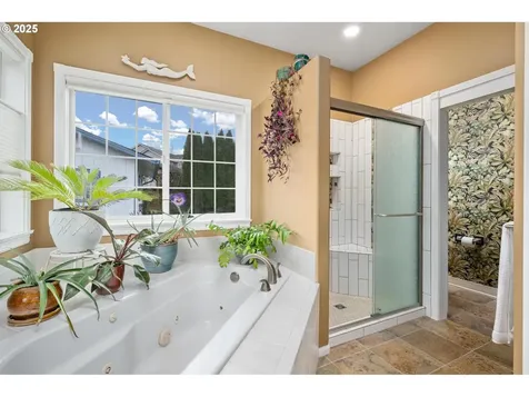 21944 NE Alton Street Fairview OR 97024