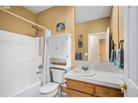 21944 NE Alton Street Fairview OR 97024