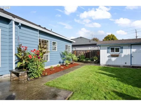 21944 NE Alton Street Fairview OR 97024
