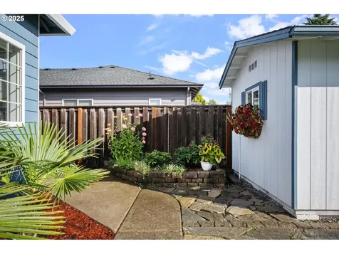 21944 NE Alton Street Fairview OR 97024