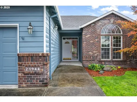21944 NE Alton Street Fairview OR 97024