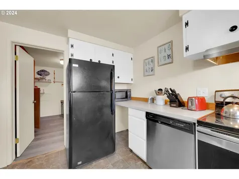 75 W Main Street Lowell OR 97452