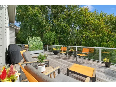 2342 NW Pinnacle Drive Portland OR 97229