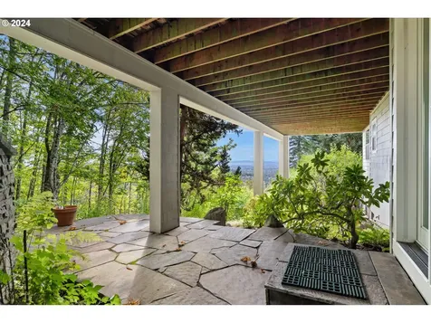 2342 NW Pinnacle Drive Portland OR 97229
