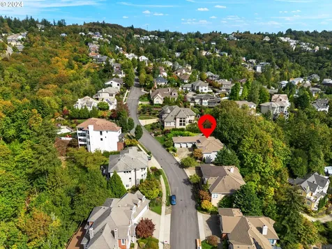 2342 NW Pinnacle Drive Portland OR 97229