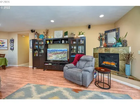 48493 Hiland Ranch Drive Oakridge OR 97463