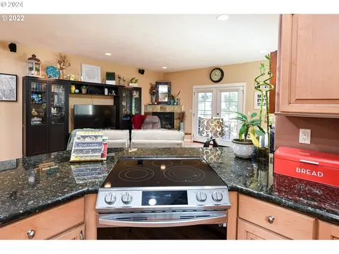 48493 Hiland Ranch Drive Oakridge OR 97463