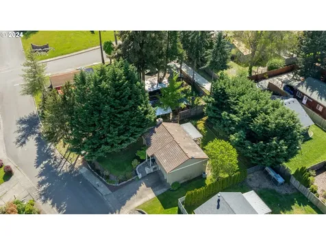 1330 Sw Russ Lane Mcminnville OR 97128