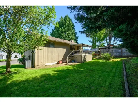 1330 Sw Russ Lane Mcminnville OR 97128