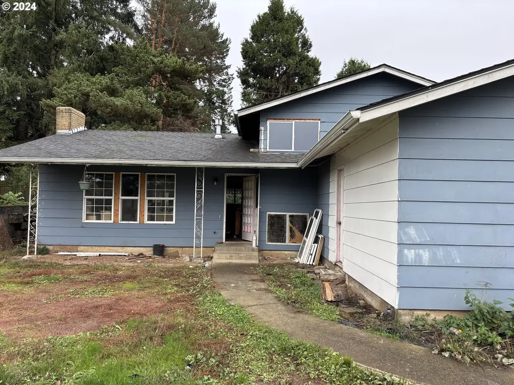 17126 SE Bush Street Portland OR 97236