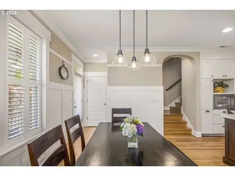137 Ne Cook Street Portland OR 97212