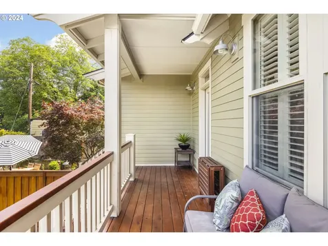 137 Ne Cook Street Portland OR 97212
