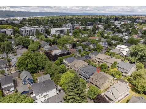 137 Ne Cook Street Portland OR 97212