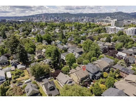 137 Ne Cook Street Portland OR 97212