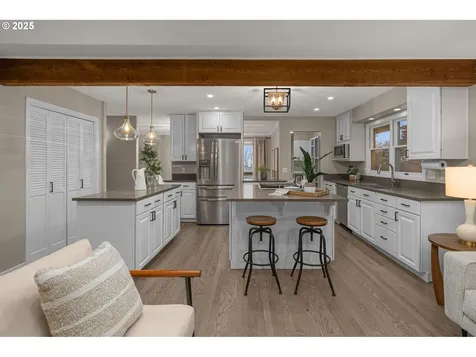 54 Aquinas Street Lake Oswego OR 97035