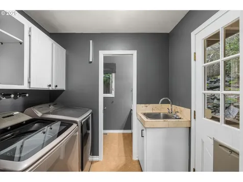 54 Aquinas Street Lake Oswego OR 97035