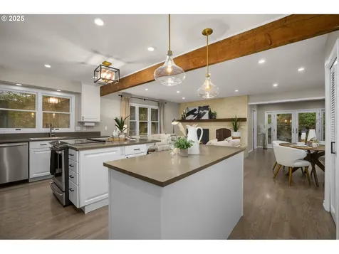 54 Aquinas Street Lake Oswego OR 97035