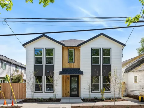 3562 NE Garfield Avenue Portland OR 97212