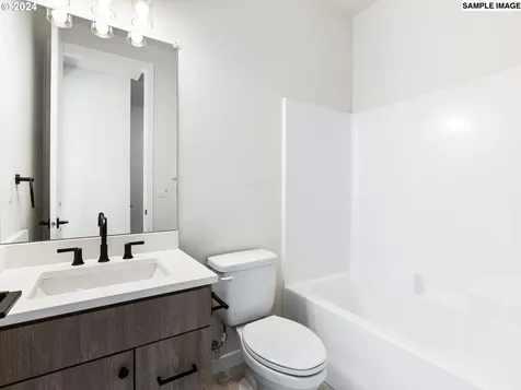 3562 NE Garfield Avenue Portland OR 97212