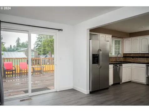 921 Ne 194th Avenue Portland OR 97230