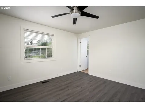 921 Ne 194th Avenue Portland OR 97230