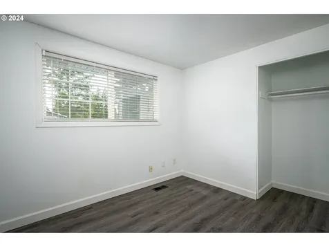 921 Ne 194th Avenue Portland OR 97230