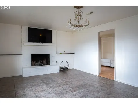 921 Ne 194th Avenue Portland OR 97230