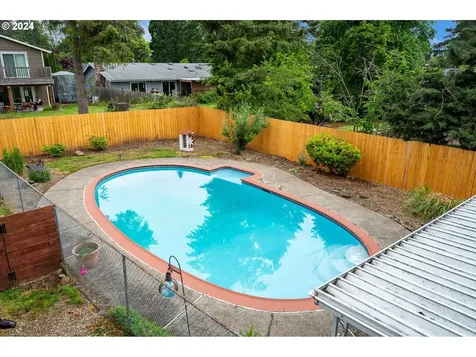 921 Ne 194th Avenue Portland OR 97230