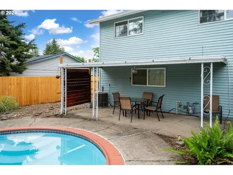 921 Ne 194th Avenue Portland OR 97230