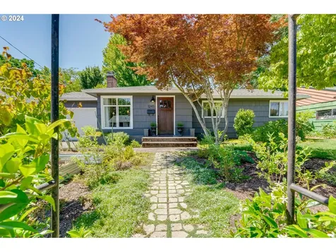 1245 Nw Birch Street Mcminnville OR 97128