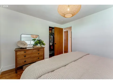 1245 Nw Birch Street Mcminnville OR 97128