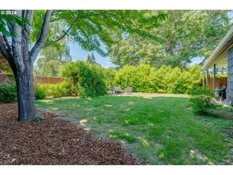 1245 Nw Birch Street Mcminnville OR 97128