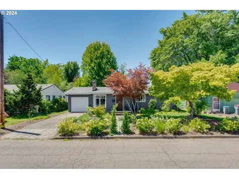 1245 Nw Birch Street Mcminnville OR 97128