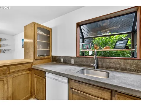 3250 NW Oceanview Drive Newport OR 97365