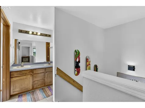 3250 NW Oceanview Drive Newport OR 97365