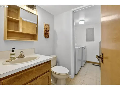 3250 NW Oceanview Drive Newport OR 97365