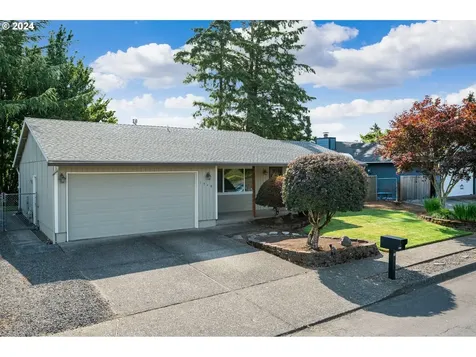 1740 Se Hale Avenue Gresham OR 97080