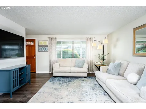 1740 Se Hale Avenue Gresham OR 97080