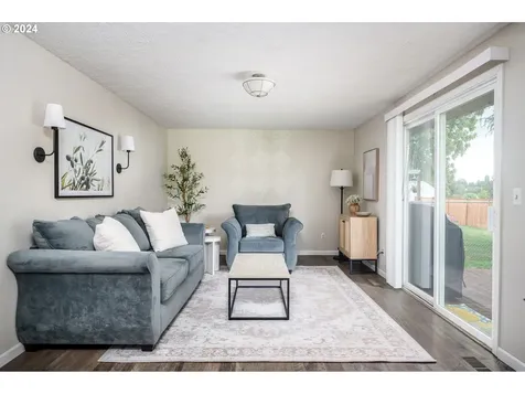 1740 Se Hale Avenue Gresham OR 97080