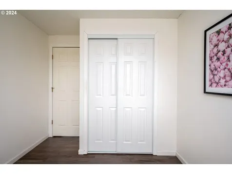 1740 Se Hale Avenue Gresham OR 97080