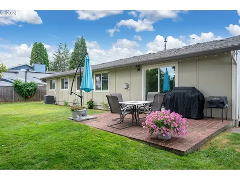 1740 Se Hale Avenue Gresham OR 97080