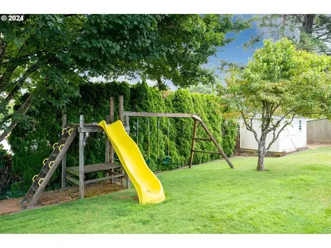 1740 Se Hale Avenue Gresham OR 97080