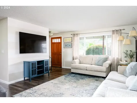 1740 Se Hale Avenue Gresham OR 97080