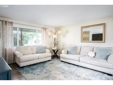 1740 Se Hale Avenue Gresham OR 97080