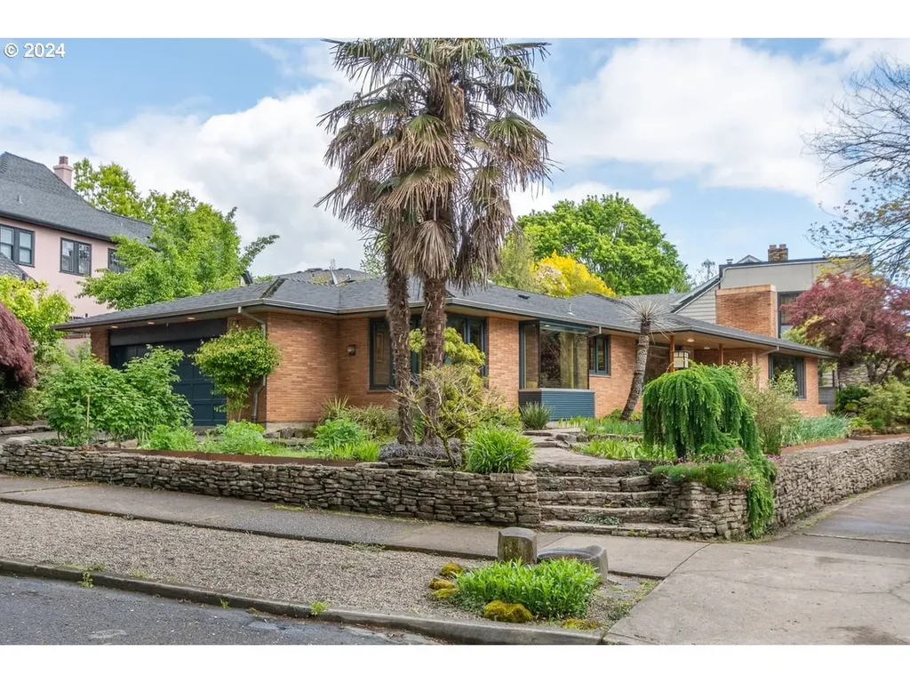 3411 Se Ankeny Street Portland OR 97214