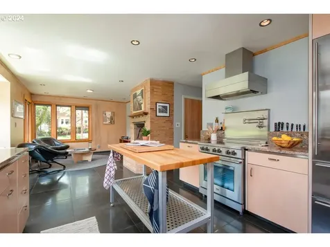 3411 Se Ankeny Street Portland OR 97214