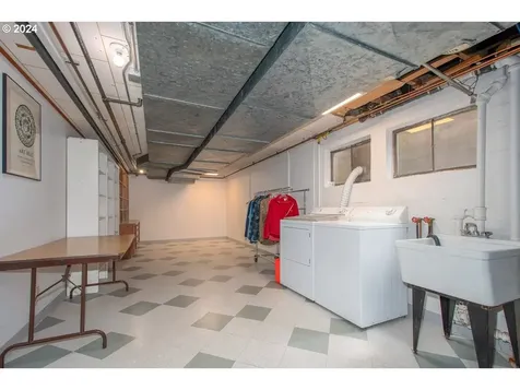 3411 Se Ankeny Street Portland OR 97214