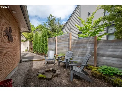 3411 Se Ankeny Street Portland OR 97214