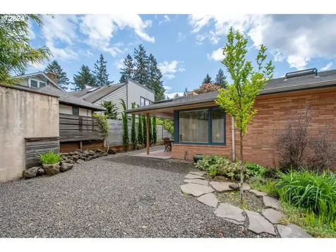 3411 Se Ankeny Street Portland OR 97214